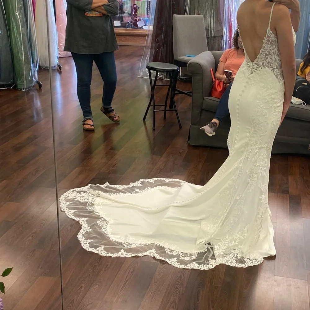 Stella York Wedding Dress - Picture 4 of 7